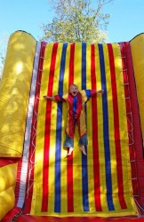 35c8d9a4cdf9654a9852baf2a415c16e 145720469 Velcro wall